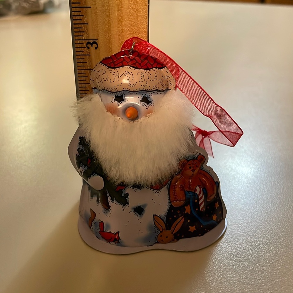 Hallmark Keepsake 2000 “Cool Character” Pressed Tin Snowman Christmas Ornament
